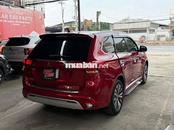 Mitsubishi Outlander 2022 2.0 CVT 25000 km một chủ