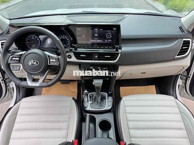 Kia Seltos 1.4 Premium 2020 quá mới chỉ 13.000 km