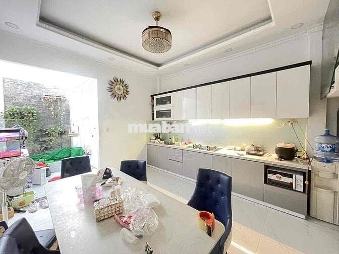 Nhà mặt tiền Nguyễn Lộ Trạch Tân Phú 88m2 ( 4m x 22m)