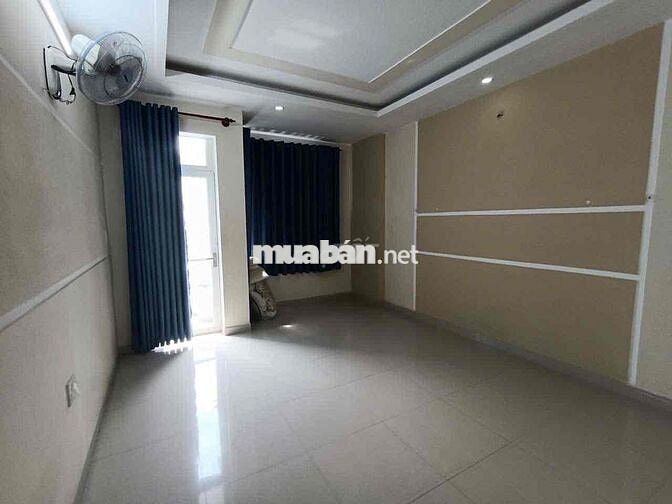 KHU DÂN CƯ HIỆP BÌNH NHÀ 3 LẦU 5PN 5WC FULL NỘI THẤT SÂN ĐẬU XE Ô TÔ