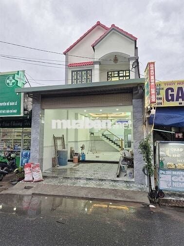 Chủ bán thanh lý cắt lỗ nhà mặt tiền gần chợ Qui Đức giá 1 tỷ 070tr