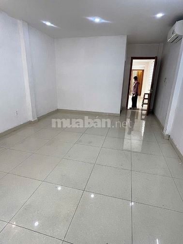 HẺM XE TẢI NGUYỄN OANH - P17- GÒ VẤP (4,5*20M ) 2 LẦU -3PN-4WC-P17-GV