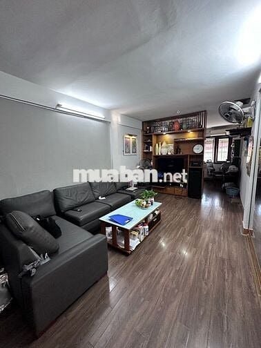 Bán căn hộ tập thể Thanh Xuân Bắc, oto đỗ cửa, 70M, 2 ngủ 2 wc.