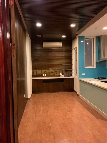 Khu vip Nguyễn Khang Lô góc. DT 50m x 5 tầng, MT 4.5m. Ôtô vào nhà