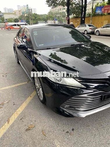 Toyota Camry 2019 nhập Thái 2.5Q - 210000 km