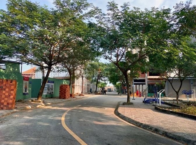 Còn 3 lô đất giá 1tỷ6 diện tích 86m2 ngay QL1A, Thạnh Xuân,Quận 12