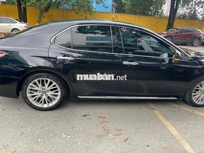 Toyota Camry 2019 nhập Thái 2.5Q - 210000 km