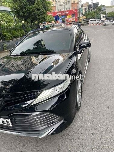 Toyota Camry 2019 nhập Thái 2.5Q - 210000 km