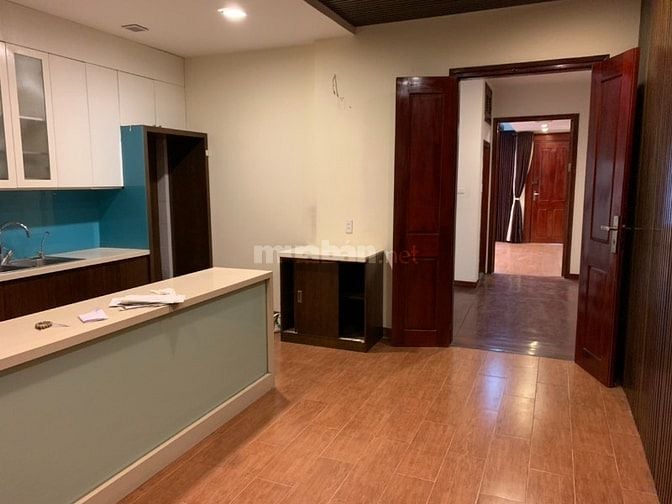 Khu vip Nguyễn Khang Lô góc. DT 50m x 5 tầng, MT 4.5m. Ôtô vào nhà