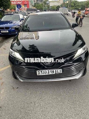 Toyota Camry 2019 nhập Thái 2.5Q - 210000 km