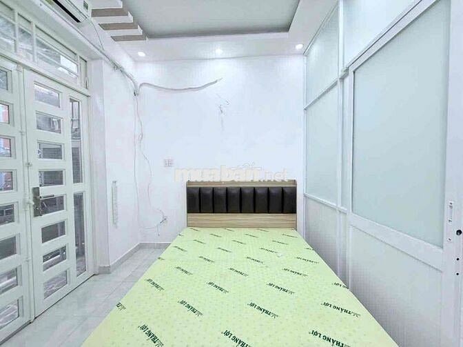 NHÀ HẺM Ô TÔ GÒ VẤP CHỈ 3Đ5 GẦN MẶT TIỀN