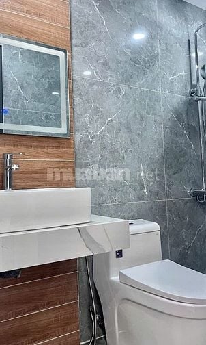 Với hẻm ô tô 5m duy nhất ở Nơ Trang Long 3 tỷ 190 1T2L ST SHR nhà đẹp