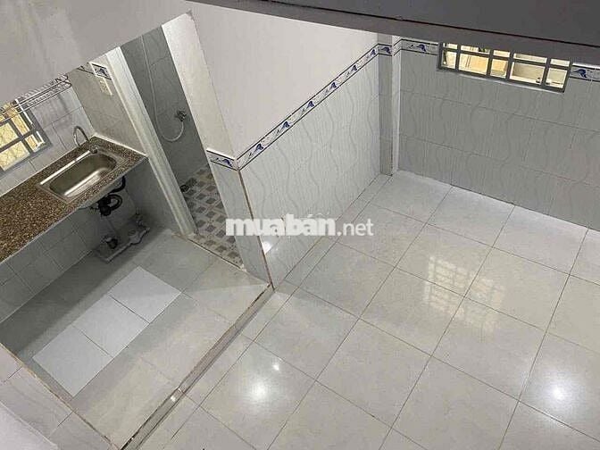 Phòng trọ trên đường Linh Trung(P.Linh Trung) sau cty Coca Cola.