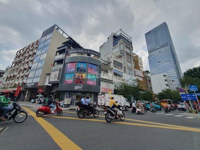Building 2 Hầm 10 tầng MT Bến Nghé Quận 1, ngay Lê Lợi giá 250 tỷ