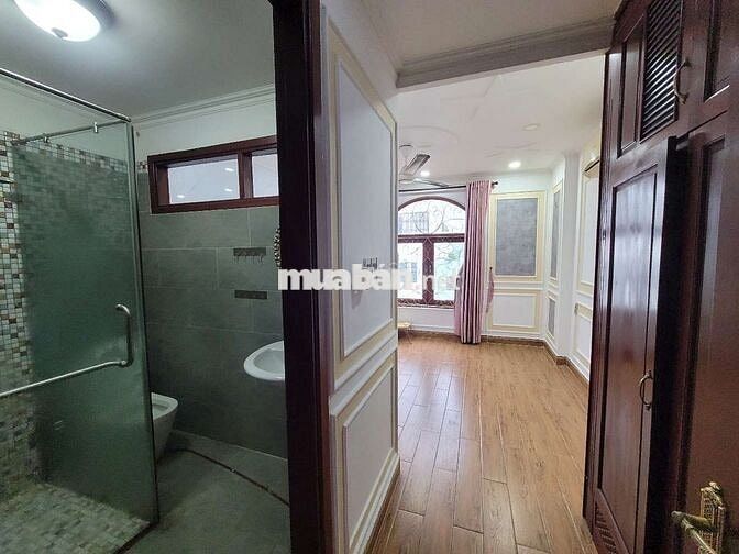 NHÀ HẺM XE TẢI CÁCH TRƯỜNG CHINH 70M NỘI THẤT CƠ BẢN 3MÁY L.