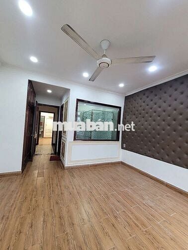 NHÀ HẺM XE TẢI CÁCH TRƯỜNG CHINH 70M NỘI THẤT CƠ BẢN 3MÁY L.