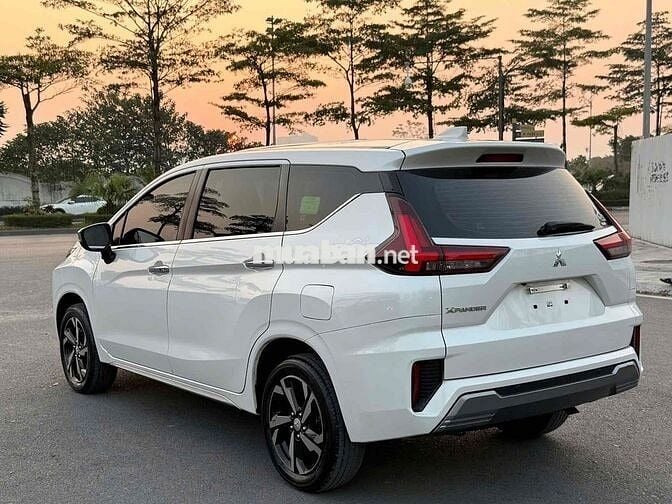 Mitsubishi Xpander 2024 Premium 1.5 AT - 30000 km