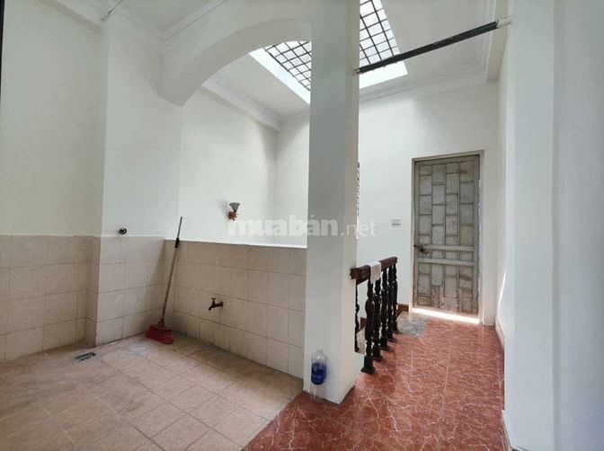 Cho thuê nhà phố Ngọc Khánh Ba Đình hợp ở, làm VP 