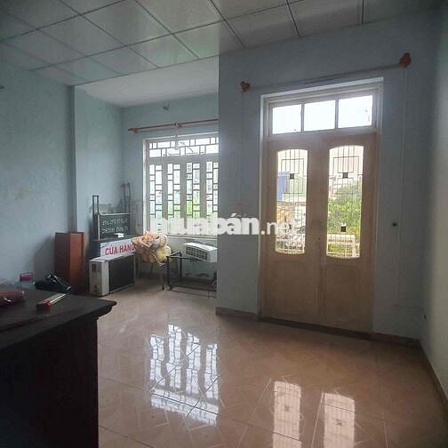 🏡 Nhà 2 Tầng Mặt Tiền Lê Vĩnh Khanh – Vị Trí Trung Tâm, Ở Ngay! Căn nh