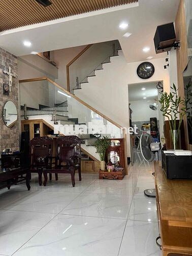 BÁN NHÀ MT ĐƯỜNG DƯƠNG QUẢNG HÀM, CÒN TL