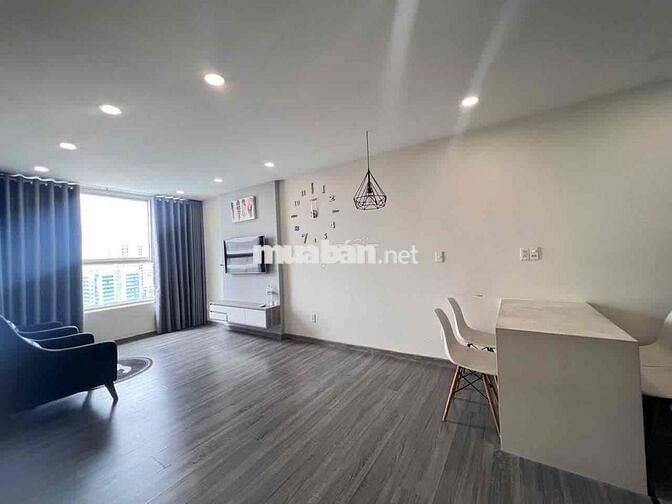 Cho thuê căn 2PN.2WC toà Orchard Garden gần sân bay, cv Gia Định