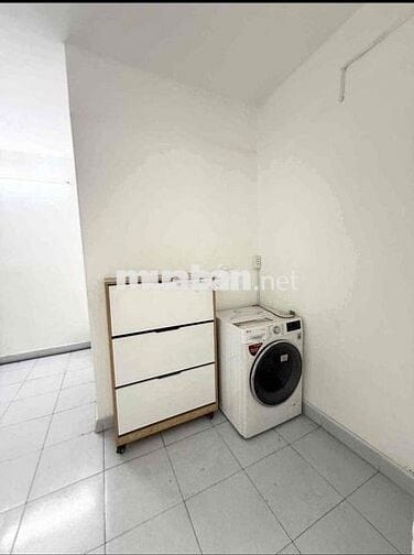 Nhà Mới Mặt Tiền Kinh Doanh Đường Lạc Long Quân, DT: 5x15m, 2L 4PN 3WC