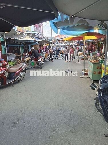 Mặt bằng kinh doanh mặt tiền Chợ Đông Thạnh Huyện Hoc Môn