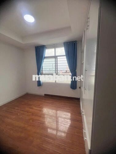 Pass lại căn hộ 2PN 2WC, 72m2 tại Cộng Hòa Plaza 14tr full nội thất