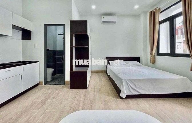 Studio ban công rộng nội thất mới giá hợp lý trong khu vực Bình Thạnh