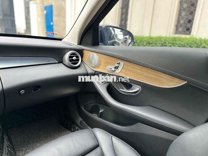 Mercedes Benz C Class 2017 C250 Exclusive - 84000