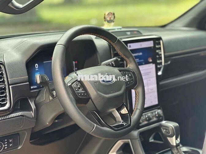 Ford Ranger Wildtrak 4x4 2022 xe gia đình