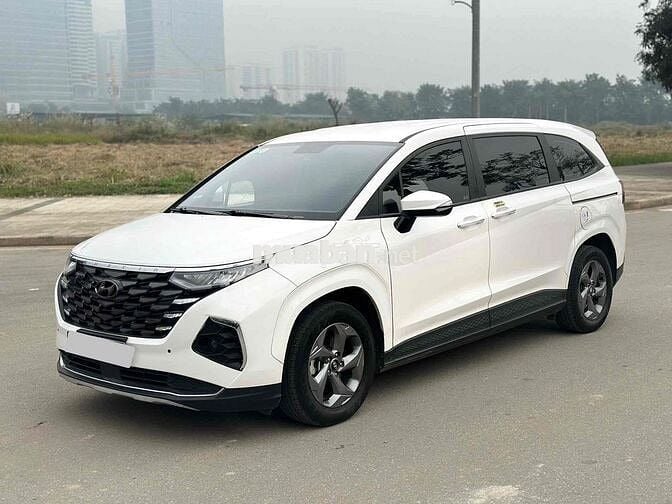 Hyundai Custin 2023 1.5Tubo Trắng 4 Vạn Tiêu Chuẩn