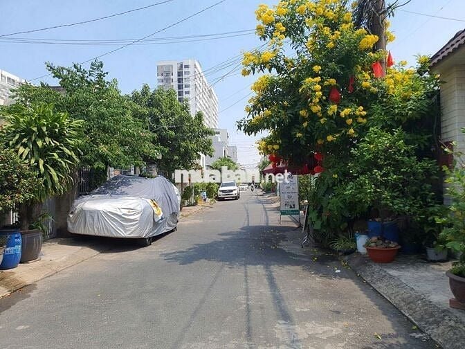 Cho thuê gấp: nhà phố 3 tầng mặt tiền 6m gần công viên P. LINH TÂY