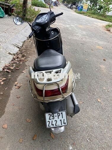 BÁN XE HONDA LEAD 2013 – MÀU VÀNG ĐEN – 110cc