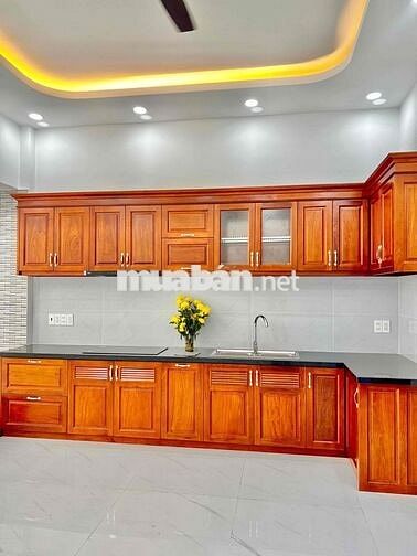 Cho Thuê Nhà Mới Xây sẵn máy lạnh thuận tiện qua Tên Lửa