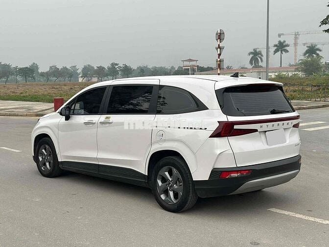 Hyundai Custin 2023 1.5Tubo Trắng 4 Vạn Tiêu Chuẩn