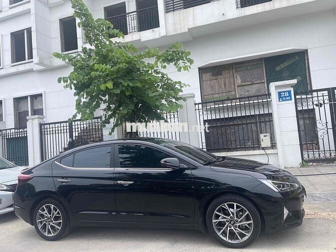 Hyundai Elantra 2021 2.0 AT - 19000 km