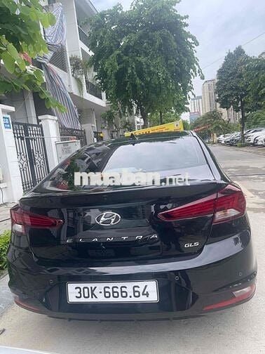 Hyundai Elantra 2021 2.0 AT - 19000 km