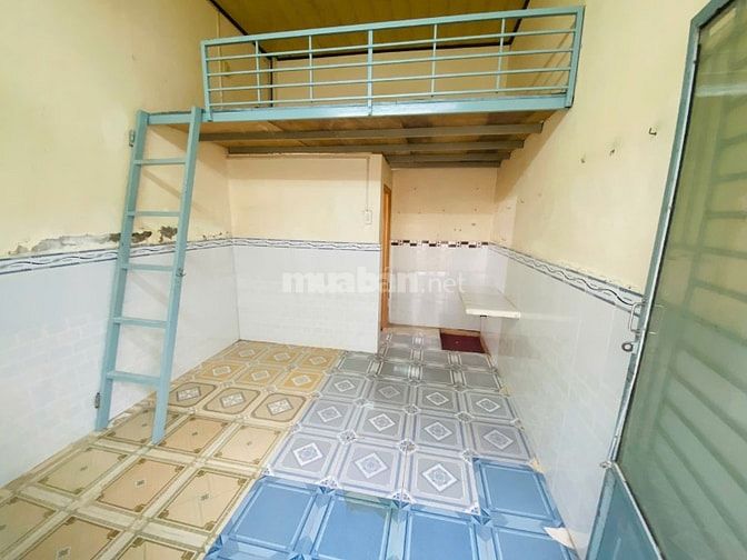 PHÒNG TRỌ GIÁ RẺ (1tr4) - KHÔNG NGẬP - NGAY TRUNG TÂM NINH KIỀU - CẦN 