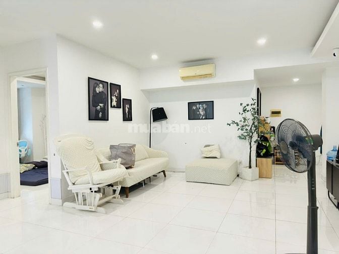 Tôi bán Peridot Building, An Dương Vư 3,35 tỷ, 100m2, 3PN, 3WC SSH.