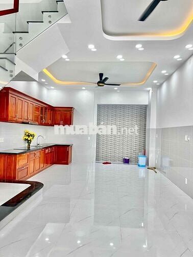 Cho Thuê Nhà Mới Xây sẵn máy lạnh thuận tiện qua Tên Lửa