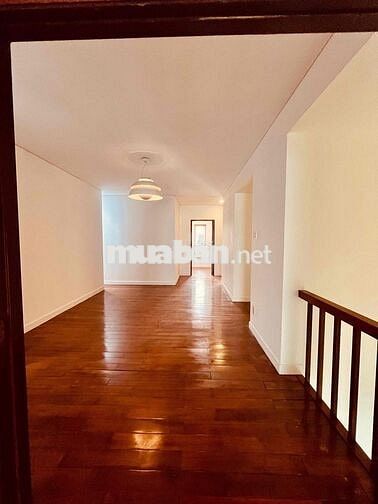 Cho Thuê Biệt Thự DT 800m2 Có Hồ Bơi Riêng Biệt Wiw Sông Sài Gòn