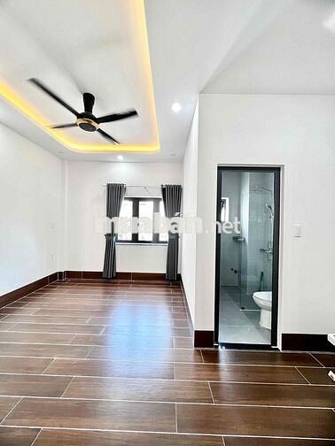 Cho Thuê Nhà Mới Xây sẵn máy lạnh thuận tiện qua Tên Lửa