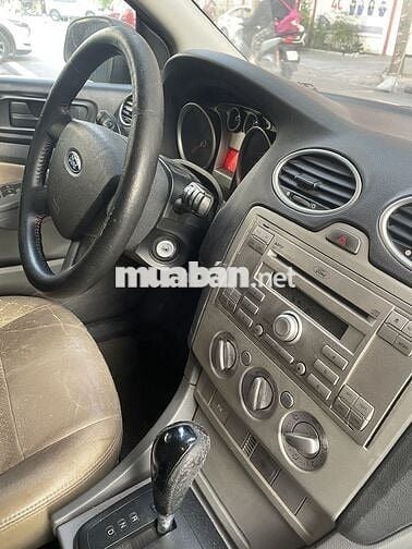 Ford Focus 2011 1.8AT hatchback Đỏ