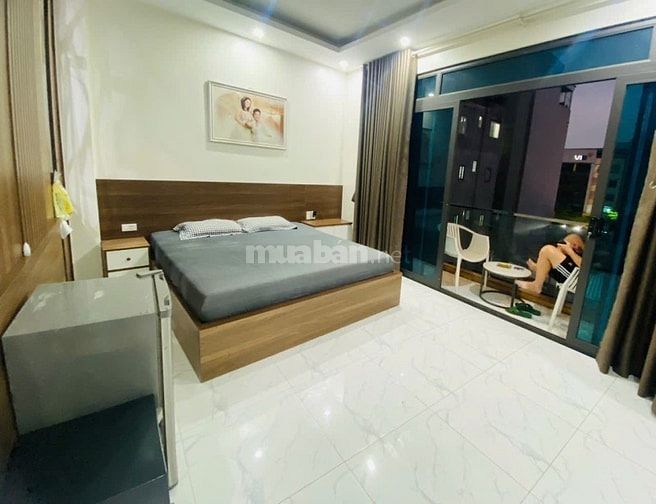 Mặt Phố - Đê La Thành – 72 M – 5 Tầng – MT 4.2 M – Giá 17.5 Tỷ.