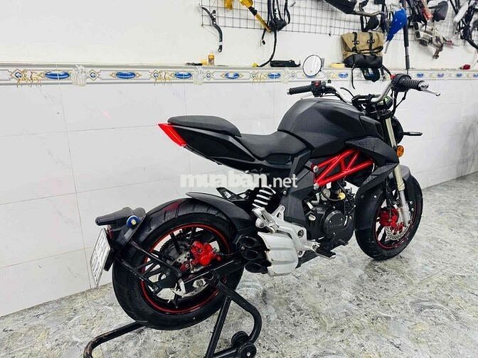 MV Agusta 110 Đen 9000 km