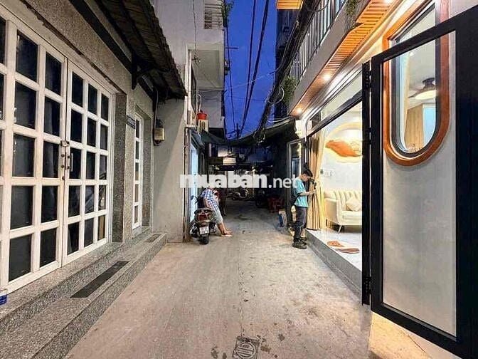 Nhà bá đường Vũ Tùng gần chợ Bà Chiểu