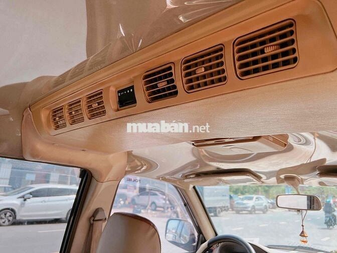 Mitsubishi 205 phun xăng trao đổi giao lưu xe