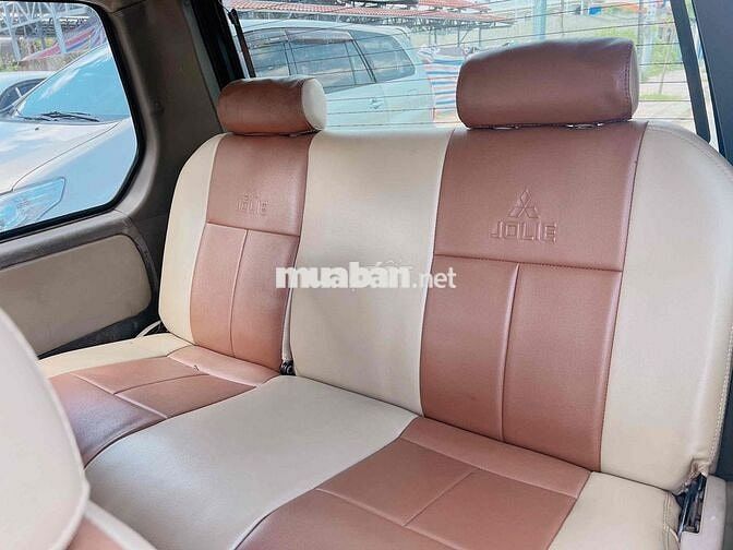 Mitsubishi 205 phun xăng trao đổi giao lưu xe