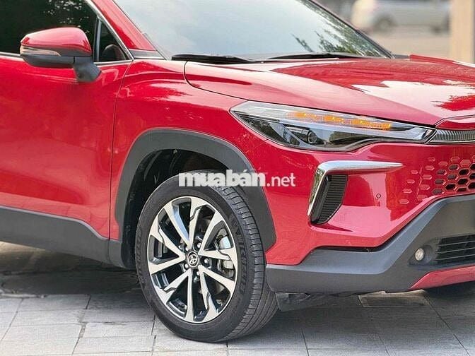 Corolla Cross 2024 Model 2025 1.8V Đỏ 1 Vạn Km